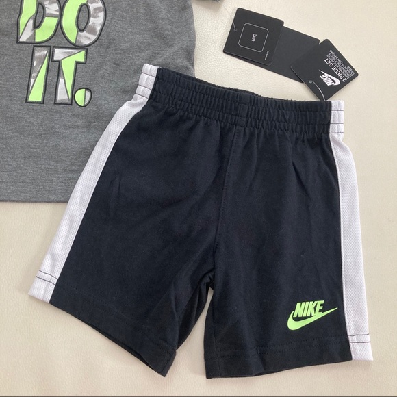 Nike neon grey cute shorts set 2123 - Picture 4 of 5